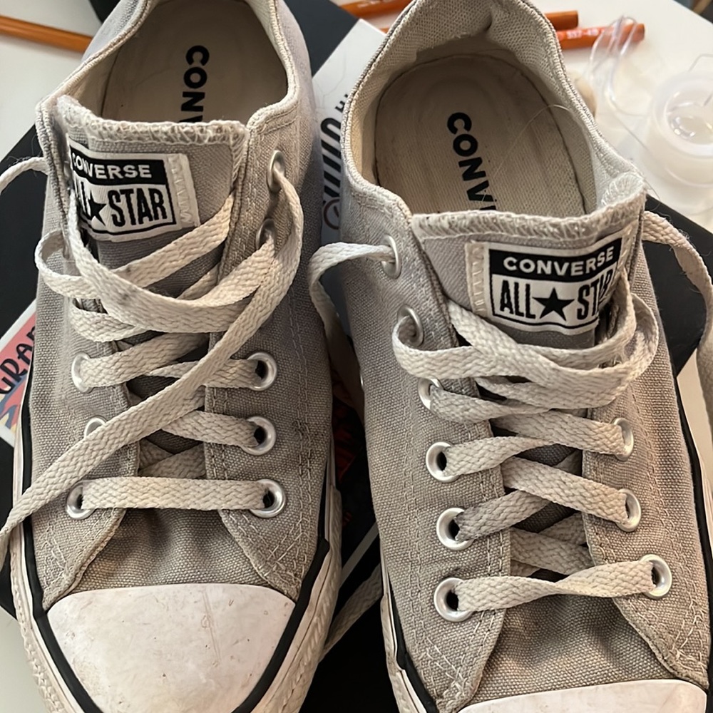 Converse!! - Picture 3 of 5